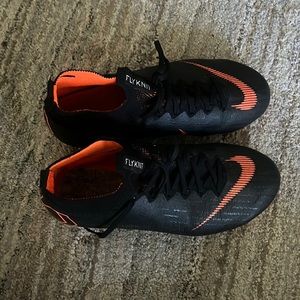Nike Mercurial Youth Cleats, Size 5